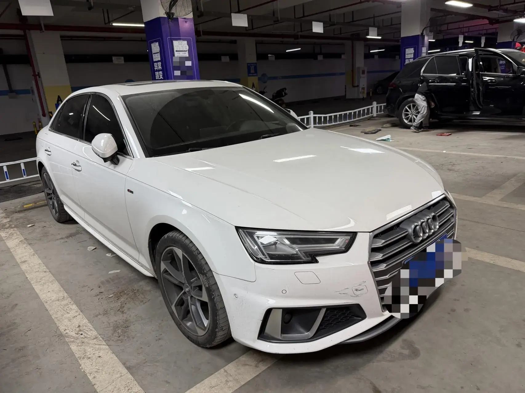 2019 AUDI A4L thumbnail 2