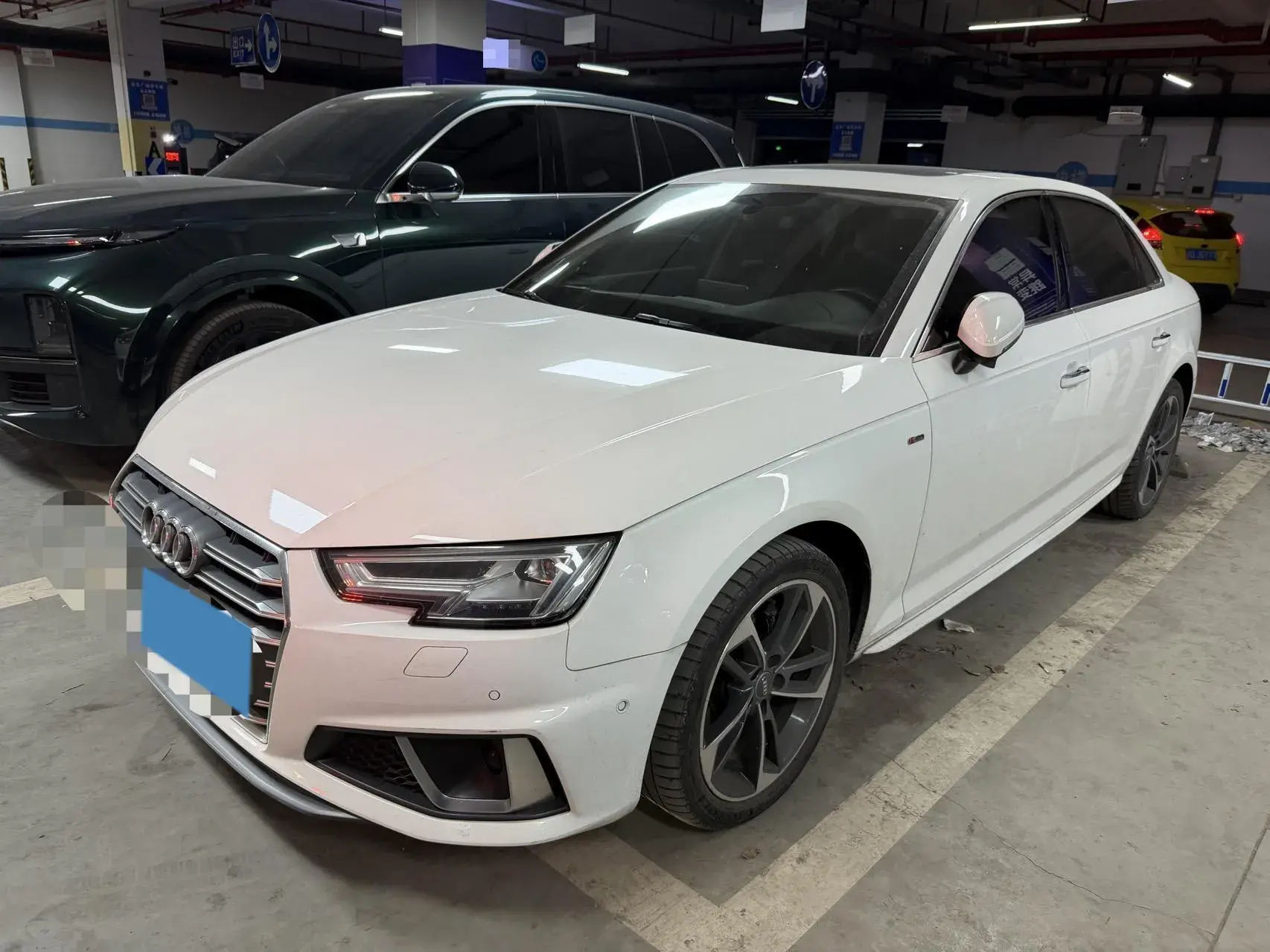 2019 AUDI A4L view 1