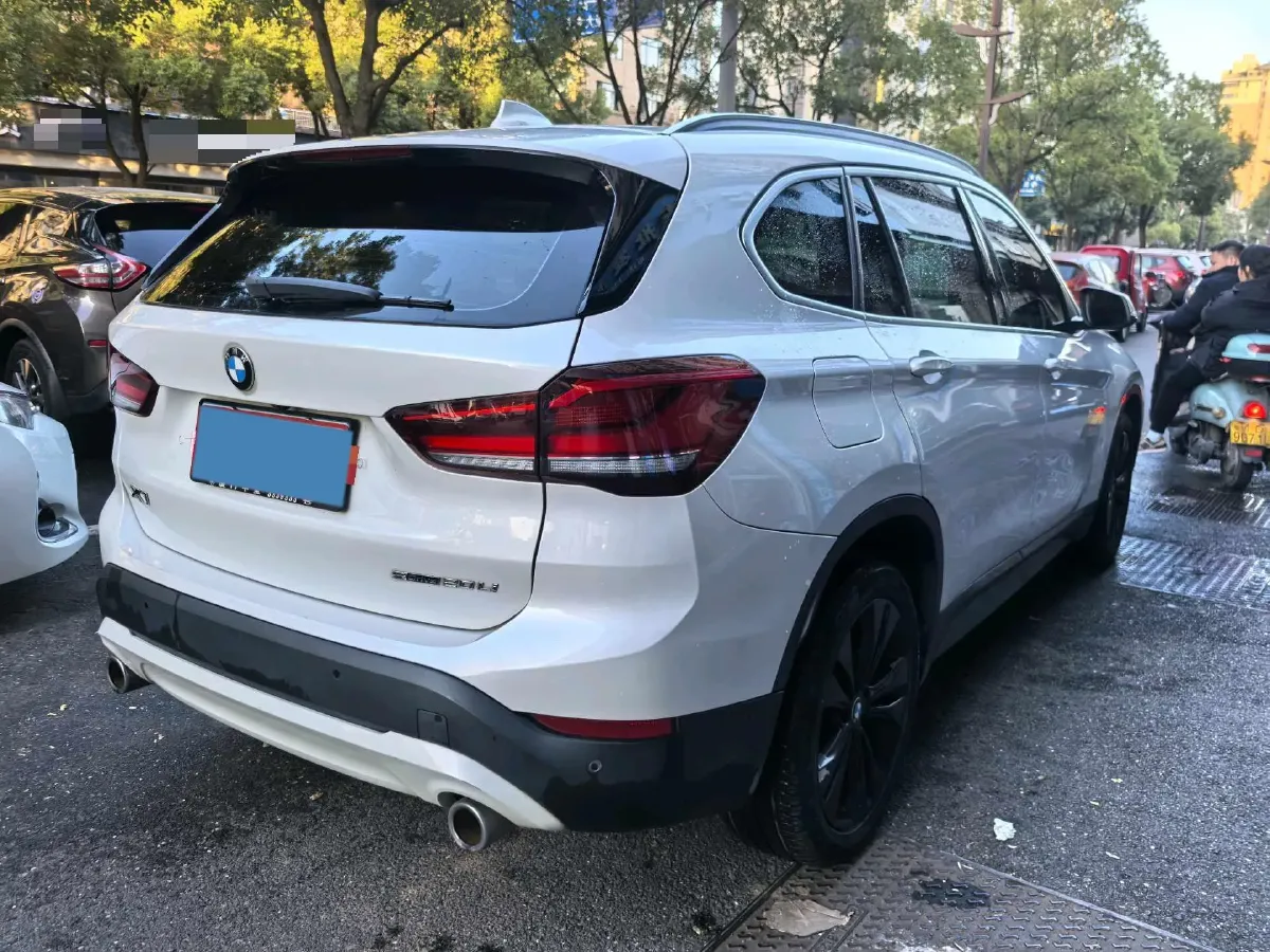 2021 BMW X1 1.5T 140HP L3 7DCT,autocango,china used car exporter,china ev exporter,chinese used car exporter,chinese used ev exporter