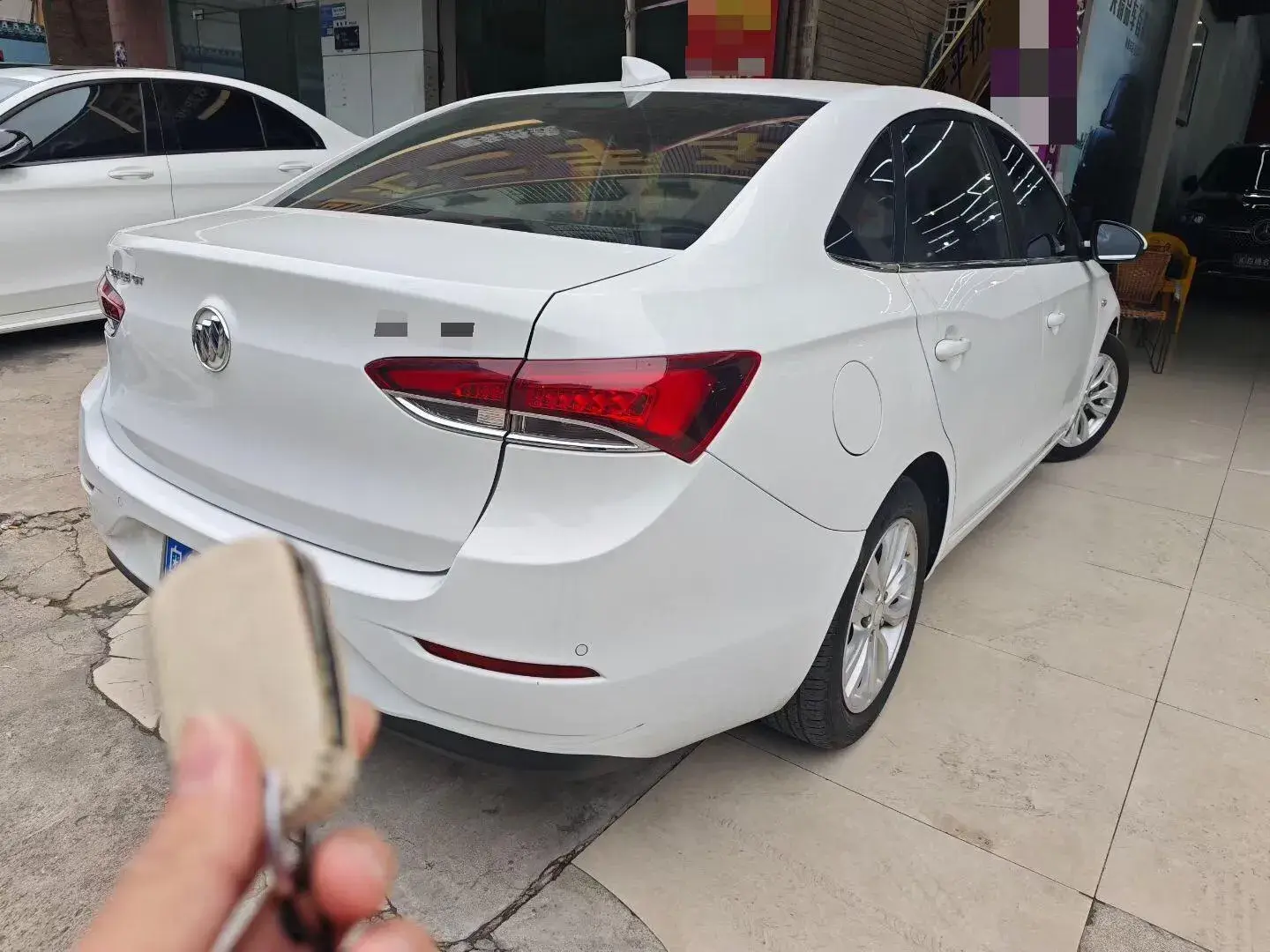 2021 BUICK EXCELLE thumbnail 2