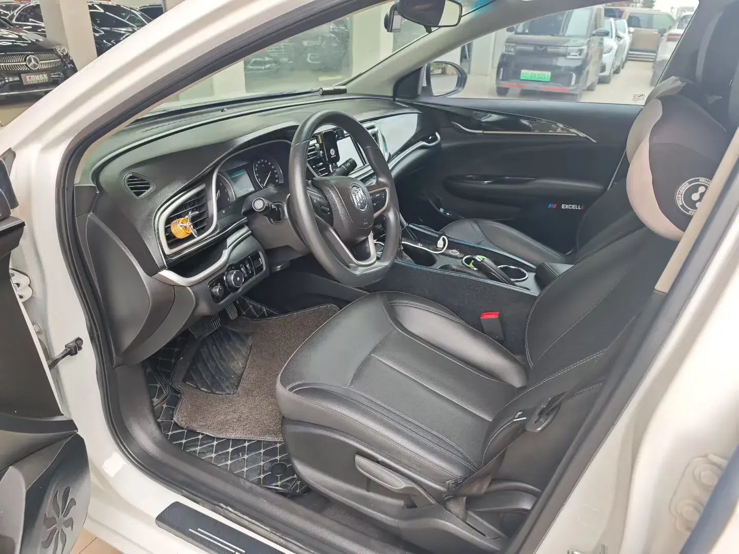 2021 BUICK EXCELLE thumbnail 4