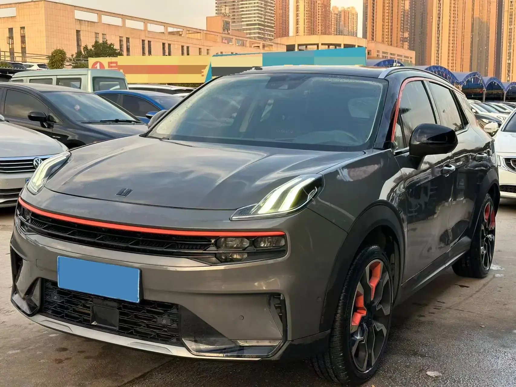 2020 LYNK&CO 06 view 1