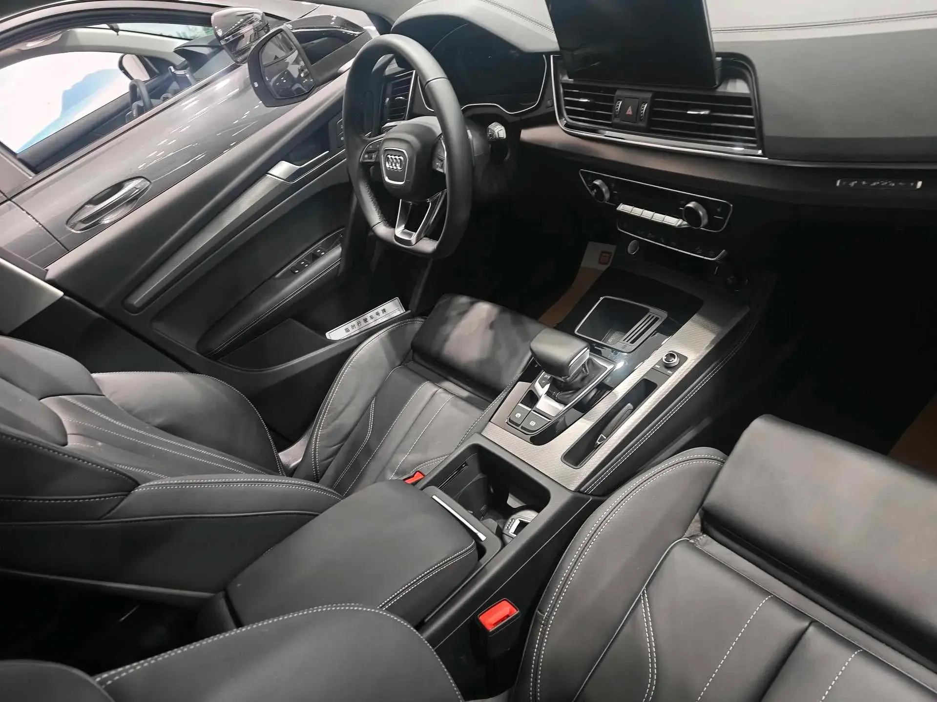 2022 AUDI Q5L thumbnail 4