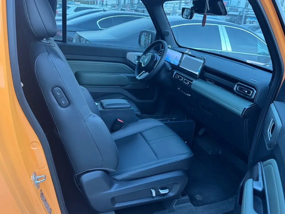 2023 BaoJun Yep BEV 28.1KWH,autocango,china used car exporter,china ev exporter,chinese used car exporter,chinese used ev exporter