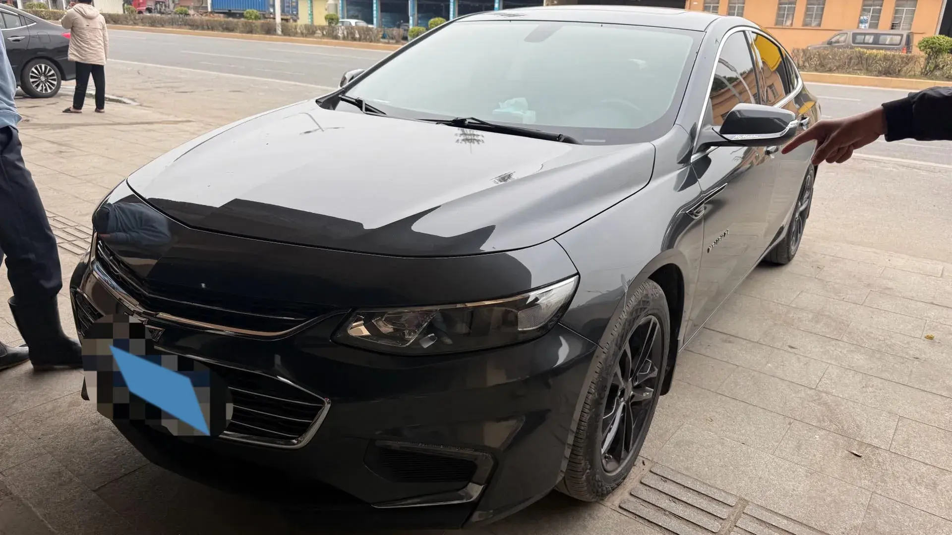2018 CHEVROLET MALIBU view 1