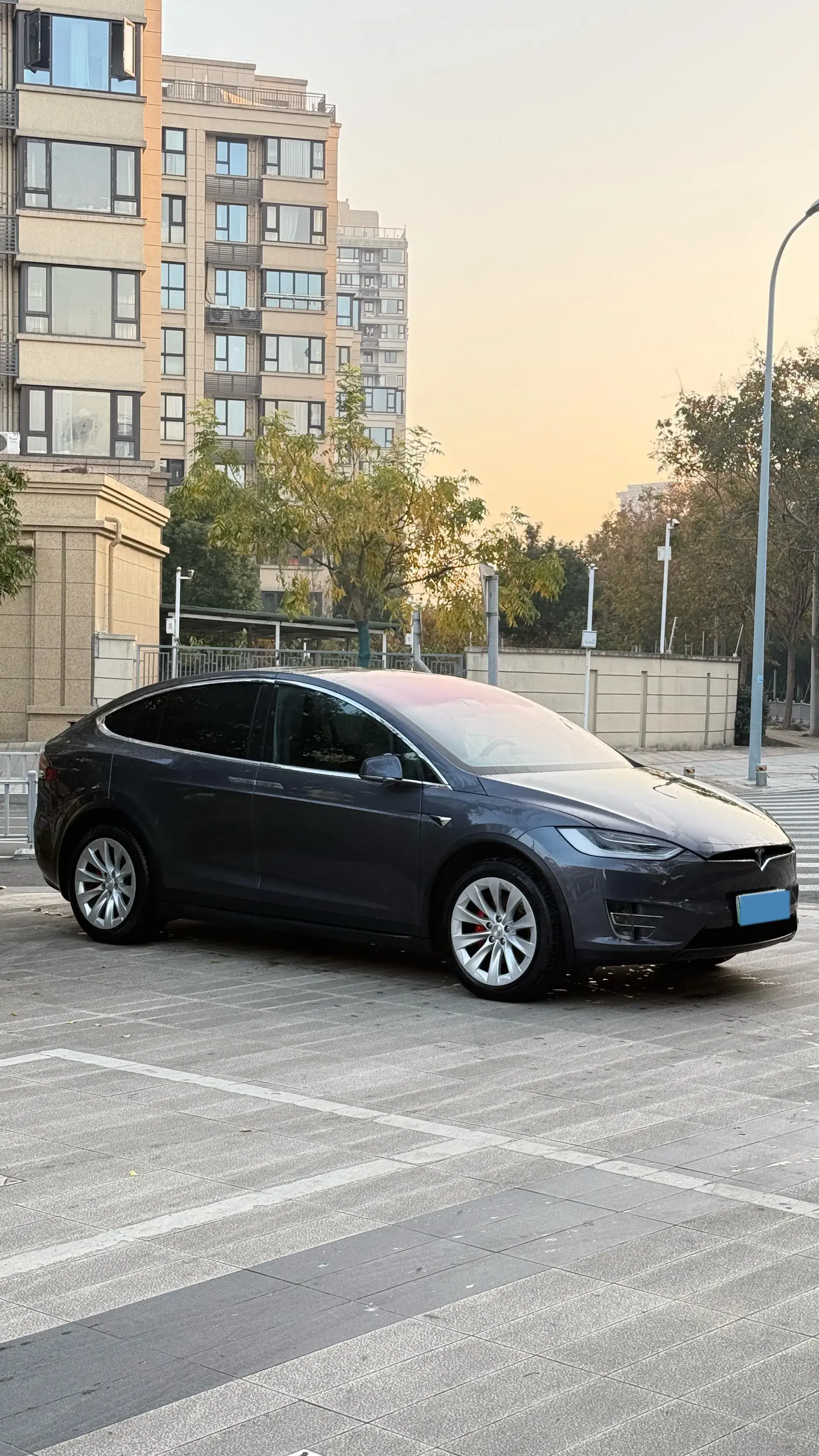 2021 TESLA MODEL thumbnail 3