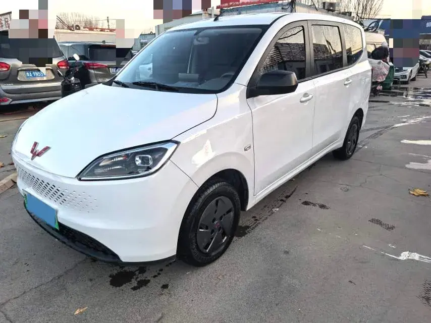 2025 WuLing HongGuang New Energy REEV 99HP REEV