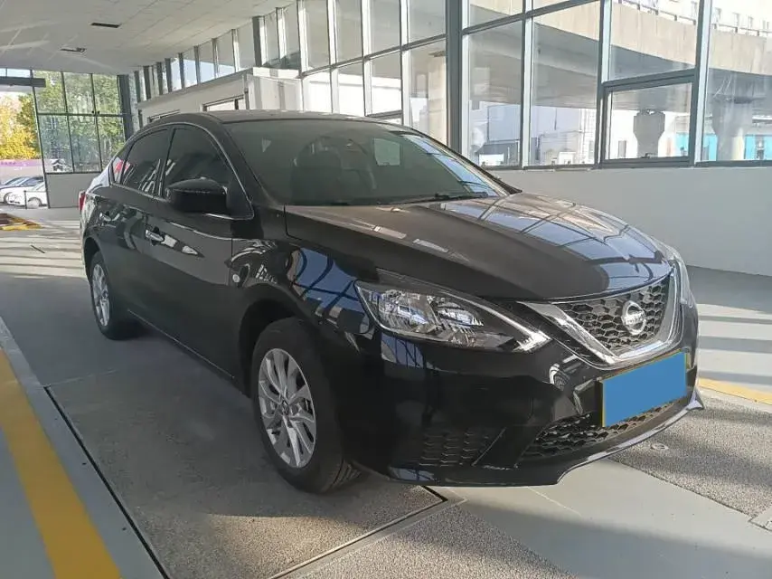 2024 NISSAN SYLPHY thumbnail 3