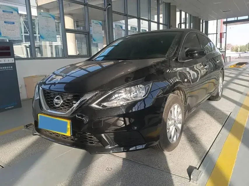 2024 NISSAN SYLPHY view 1