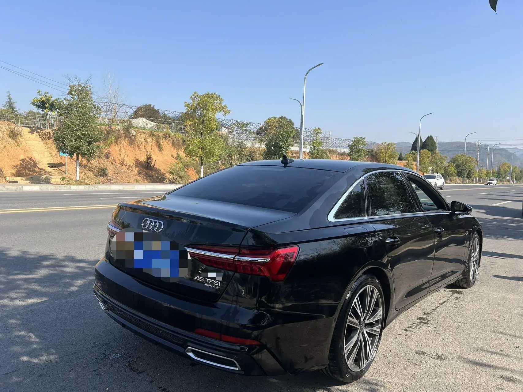 2021 AUDI A6L thumbnail 3