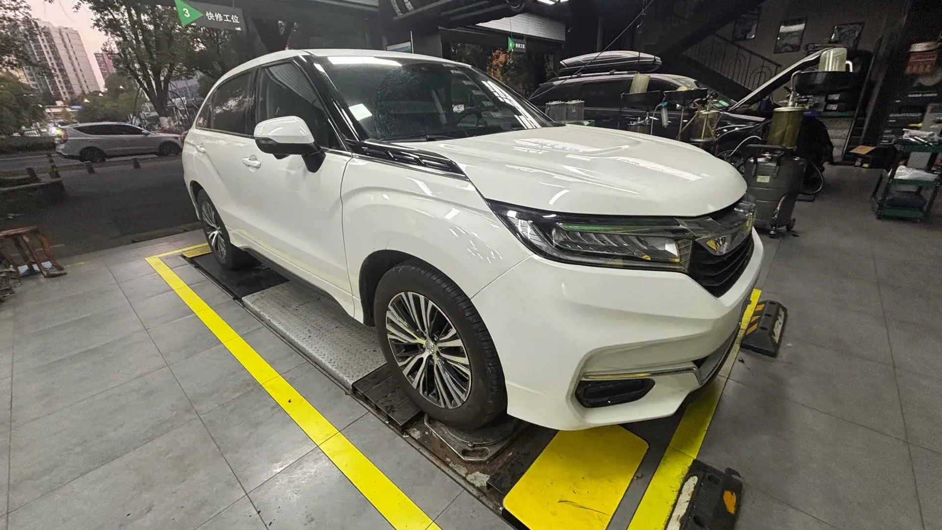 2020 HONDA AVANCIER thumbnail 3