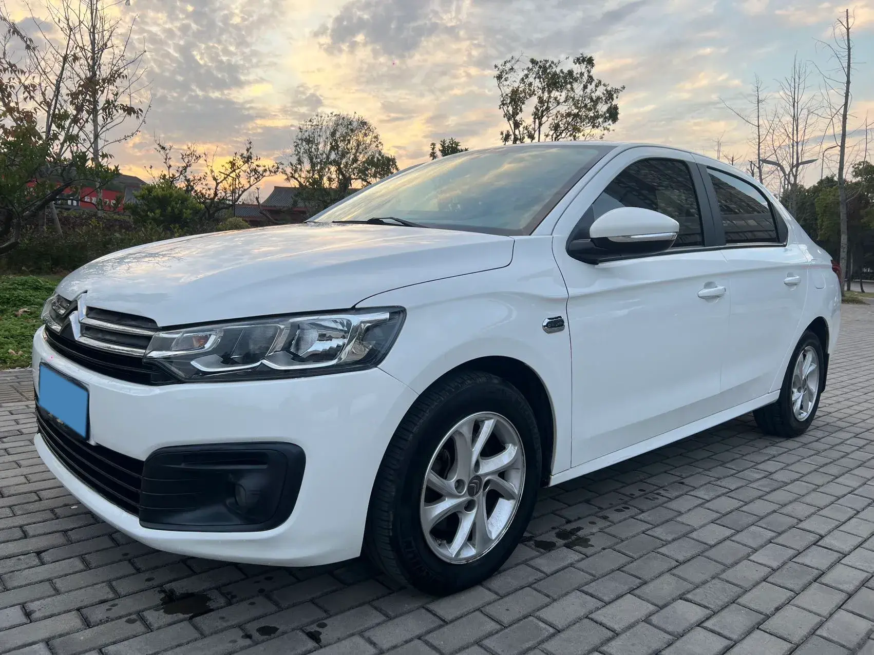 2017 CITROEN ELYSEE view 1