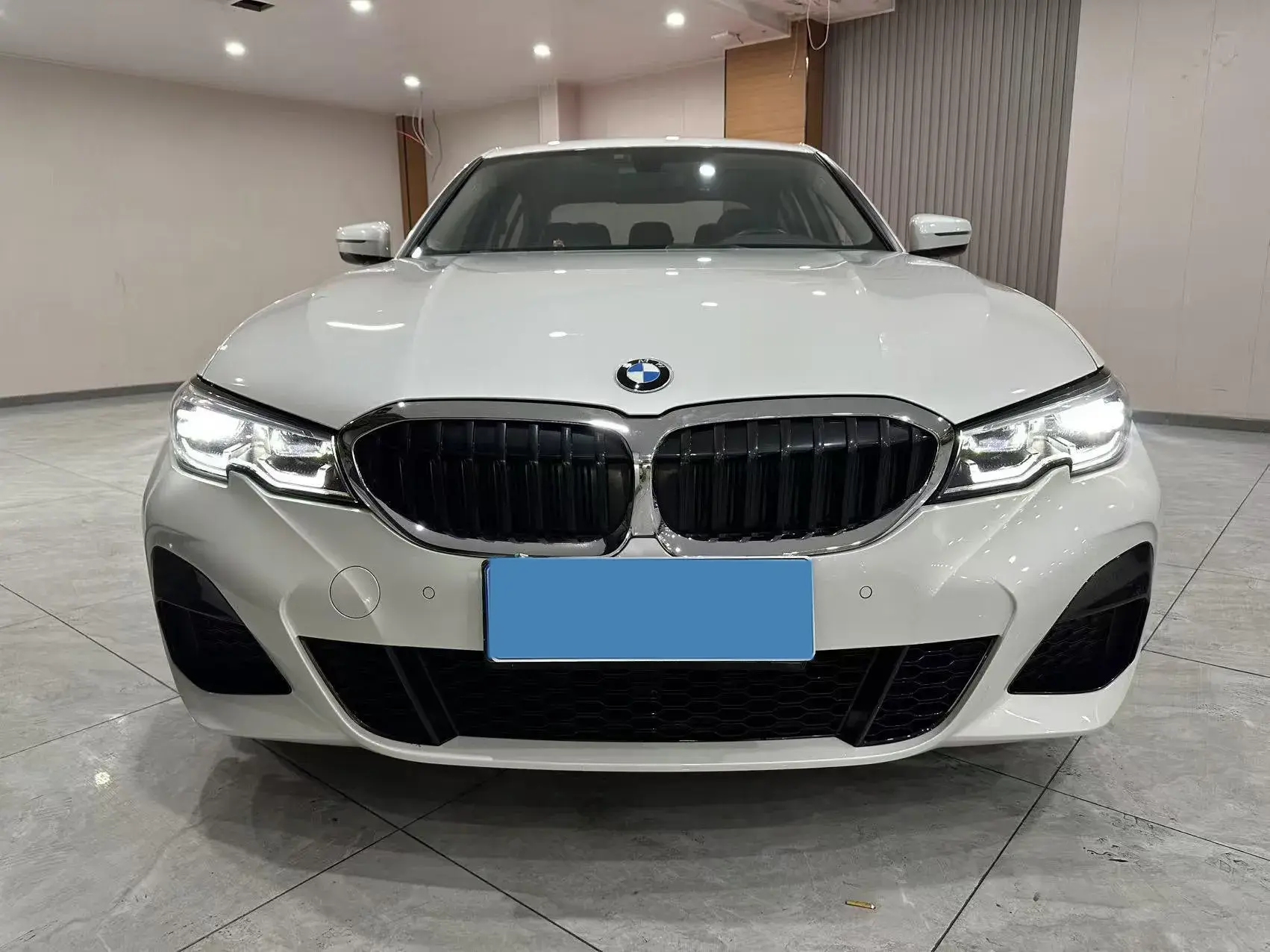 2021 BMW 3 thumbnail 3