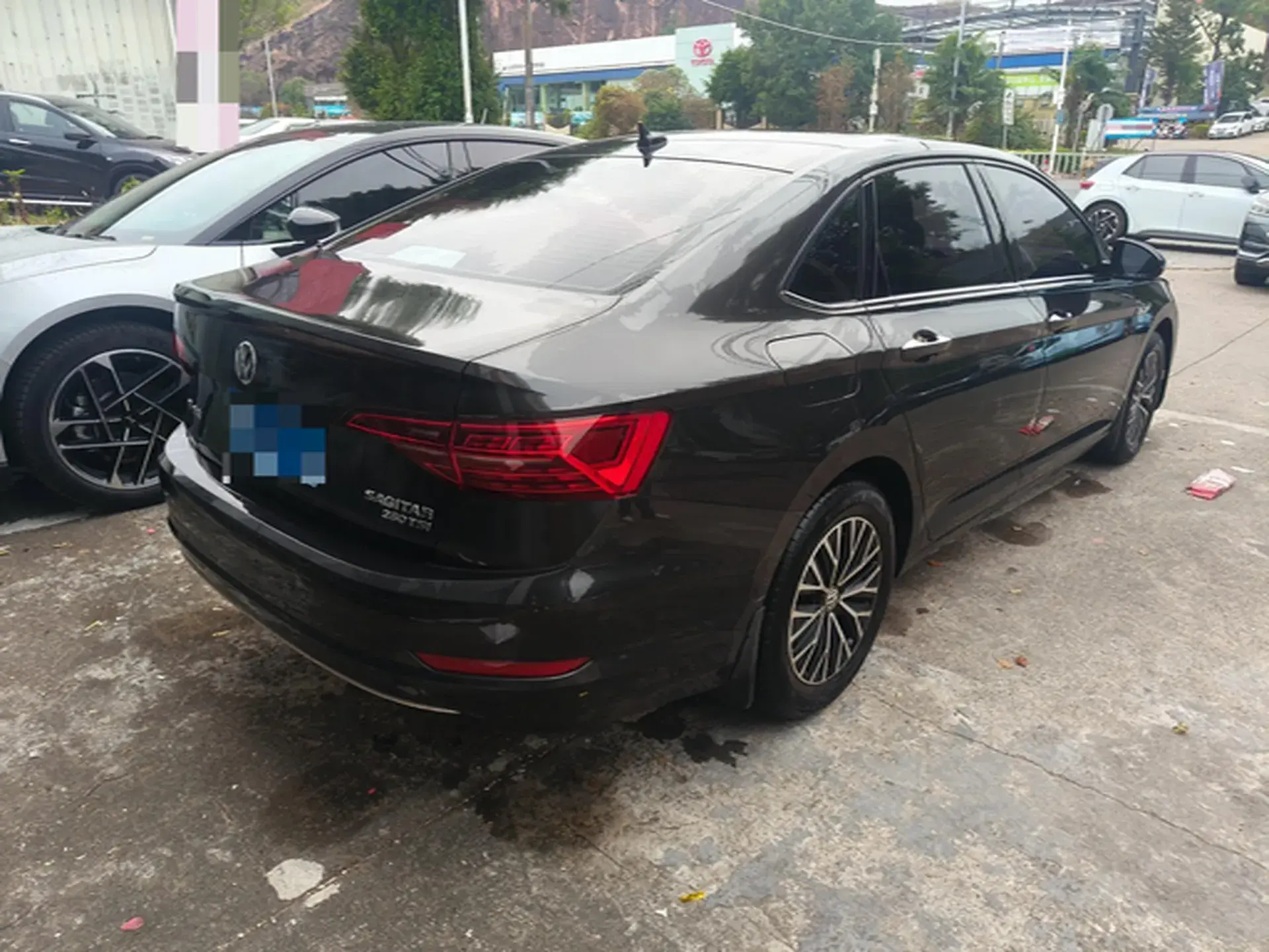 2021 VOLKSWAGEN SAGITAR thumbnail 3