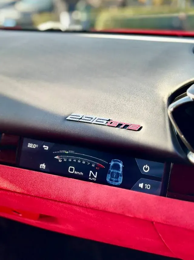 2021 Ferrari 296 3.0T 663HP V6 8DCT PHEV 7.45KWH,autocango,china used car exporter,china ev exporter,chinese used car exporter,chinese used ev exporter