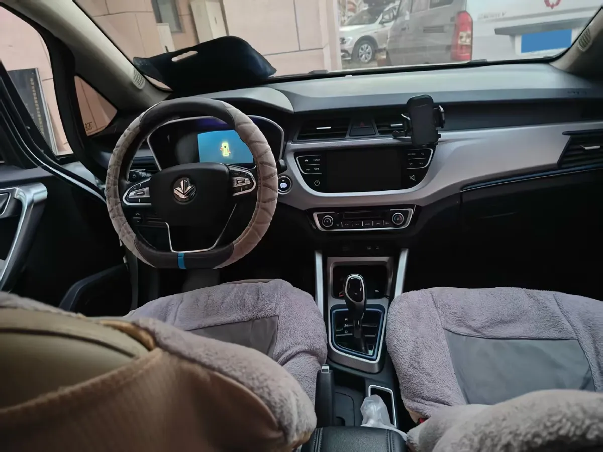 2020 Livan Maple 30X BEV 37KWH,autocango,china used car exporter,china ev exporter,chinese used car exporter,chinese used ev exporter