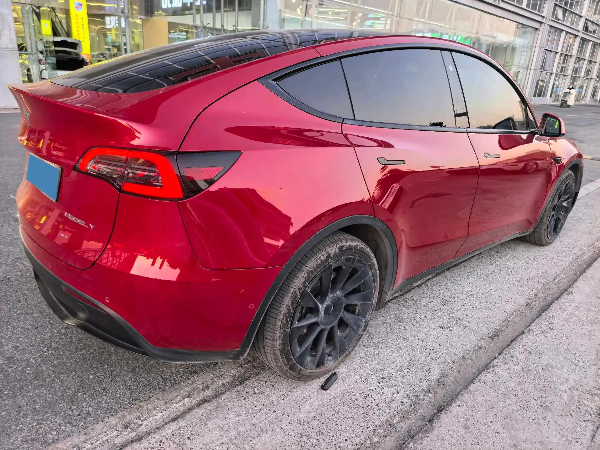 2021 TESLA MODEL thumbnail 4