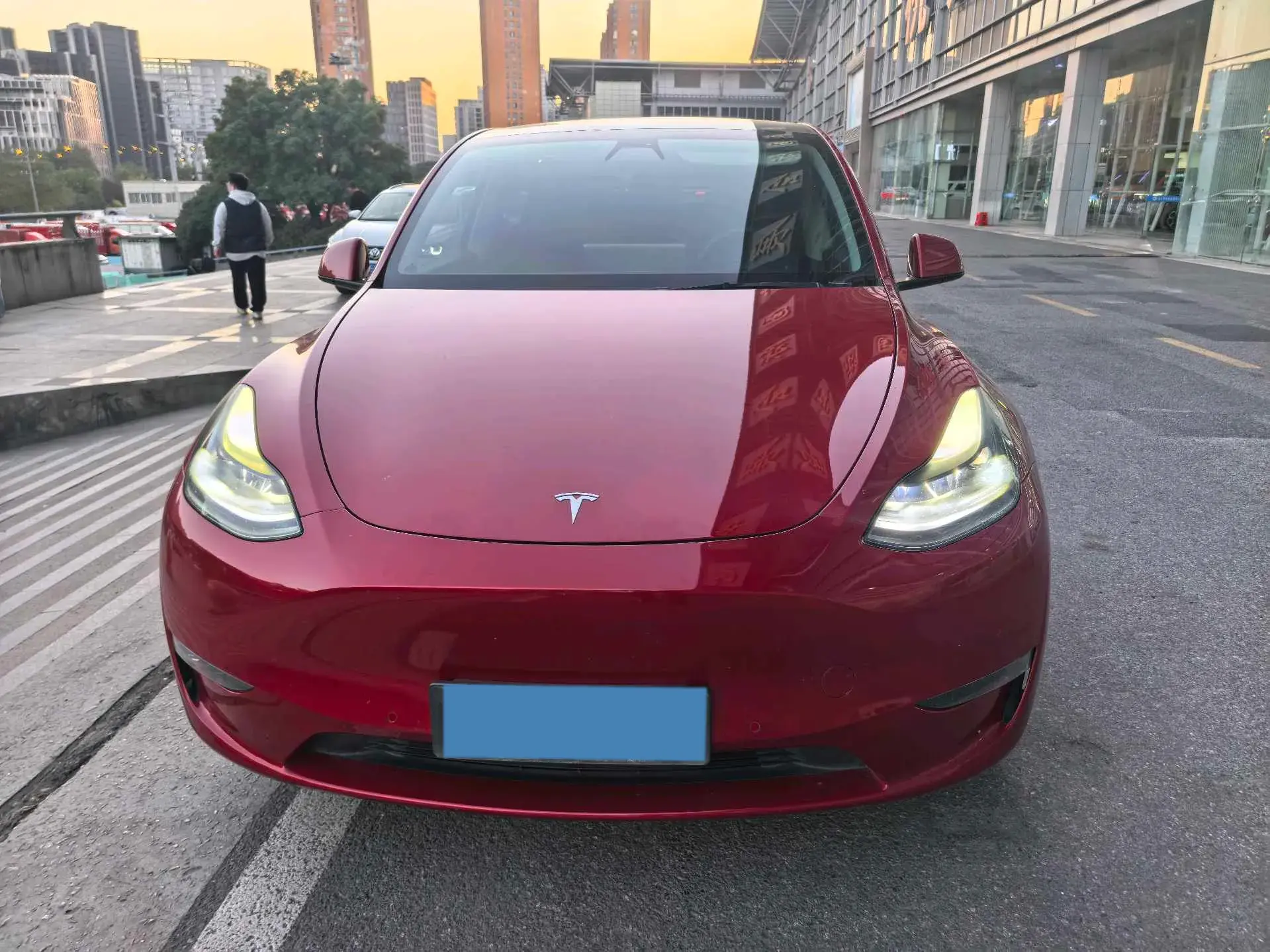 2021 TESLA MODEL thumbnail 2