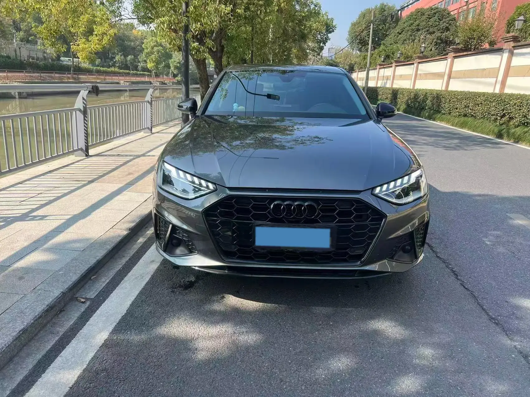 2022 AUDI A4L thumbnail 2