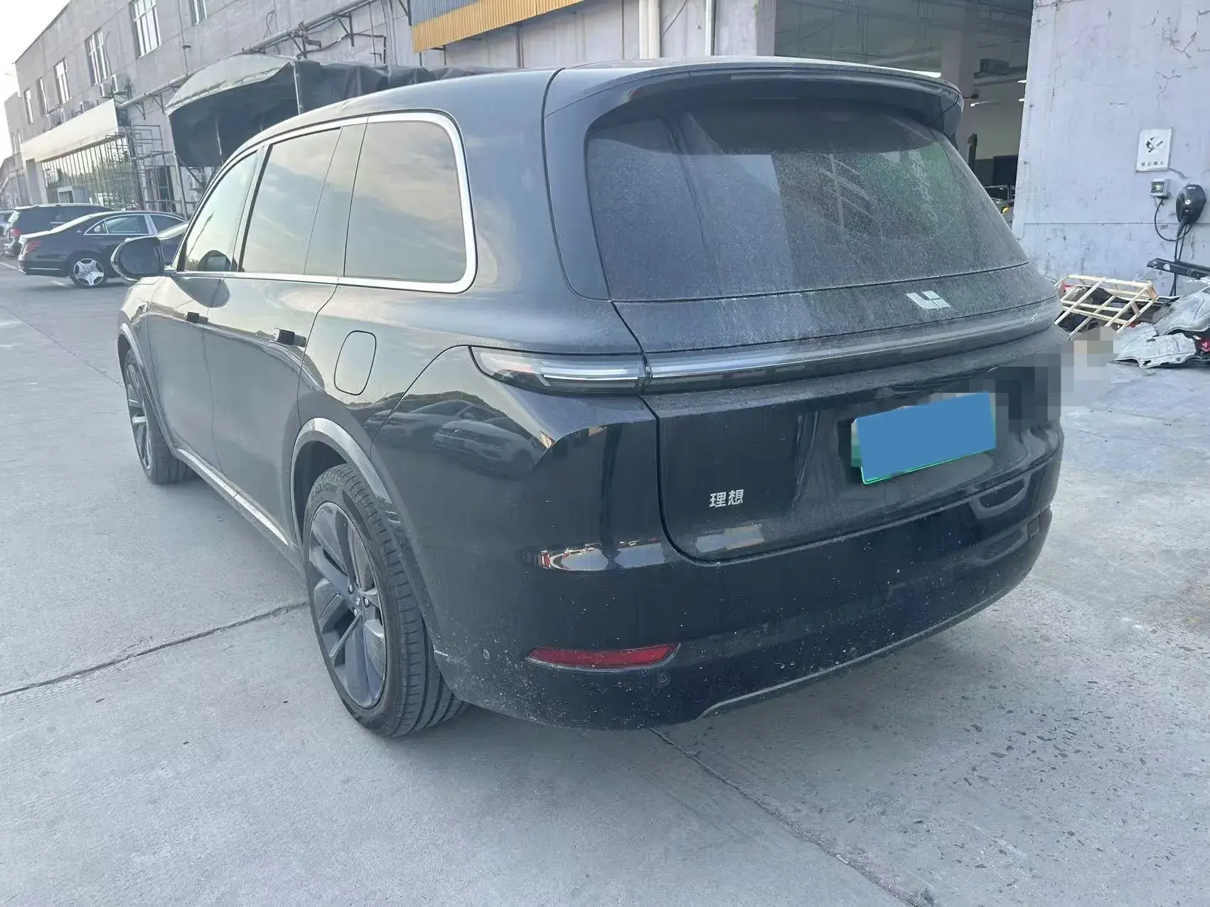 2022 LI L9 thumbnail 3