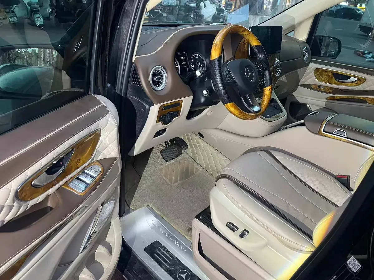 2021 Mercedes-Benz Vito 2.0T 211HP L4 9AT,autocango,china used car exporter,china ev exporter,chinese used car exporter,chinese used ev exporter