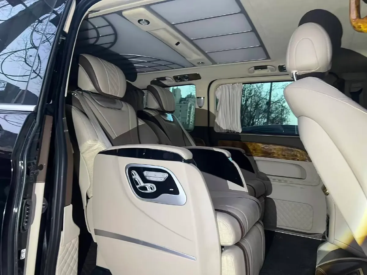 2021 Mercedes-Benz Vito 2.0T 211HP L4 9AT,autocango,china used car exporter,china ev exporter,chinese used car exporter,chinese used ev exporter