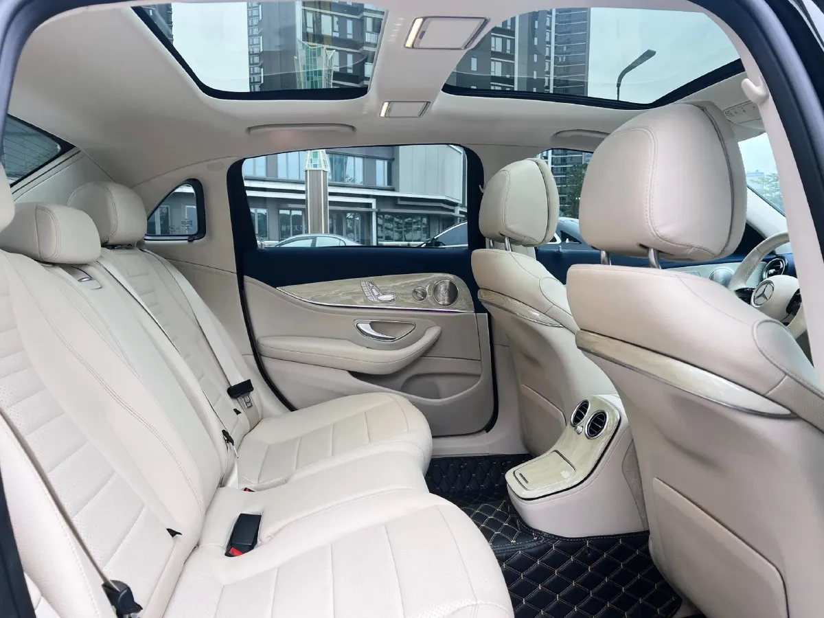 2023 Mercedes-Benz E Class 2.0T 258HP L4 9AT,autocango,china used car exporter,china ev exporter,chinese used car exporter,chinese used ev exporter