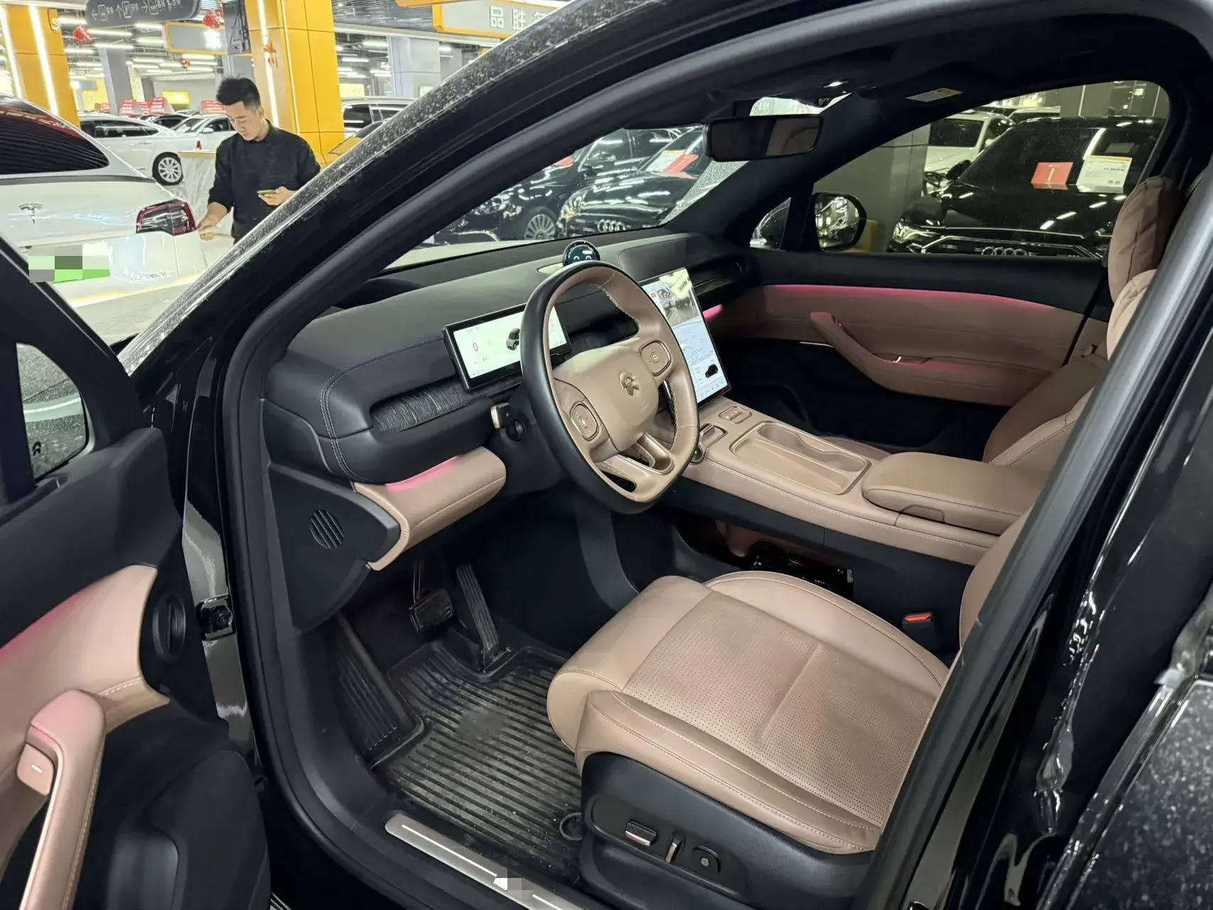 2023 NIO ES6 thumbnail 3