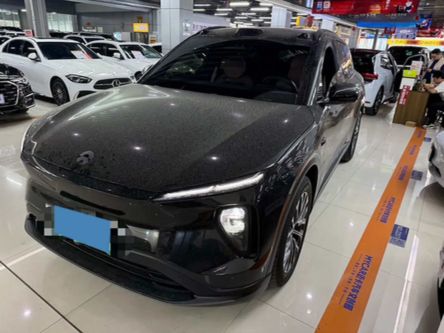 2023 NIO ES6 view 1