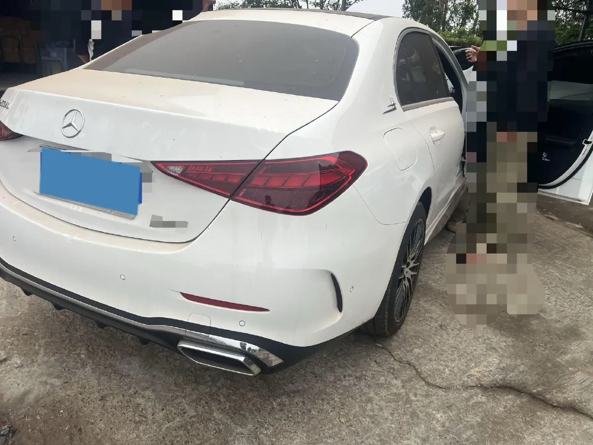 2025 Mercedes-Benz C Class 1.5T 204HP L4 9AT,autocango,china used car exporter,china ev exporter,chinese used car exporter,chinese used ev exporter