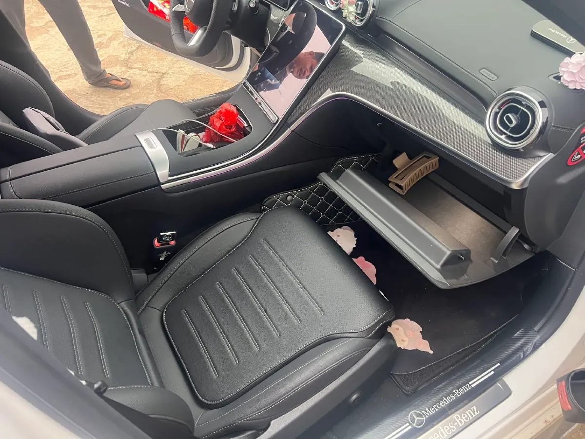 2025 Mercedes-Benz C Class 1.5T 204HP L4 9AT,autocango,china used car exporter,china ev exporter,chinese used car exporter,chinese used ev exporter