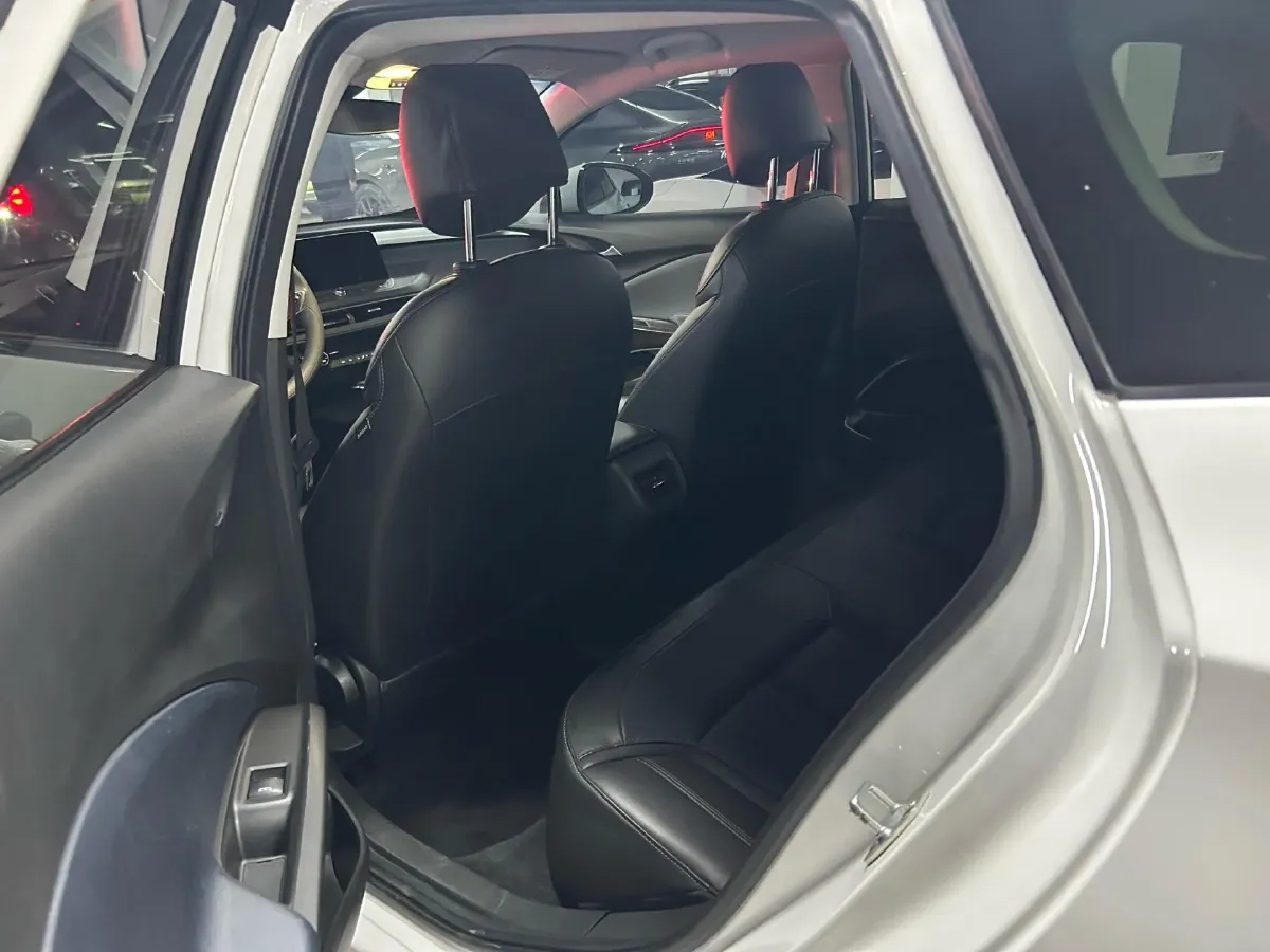 2022 Buick Velite 6 BEV 61.1KWH,autocango,china used car exporter,china ev exporter,chinese used car exporter,chinese used ev exporter