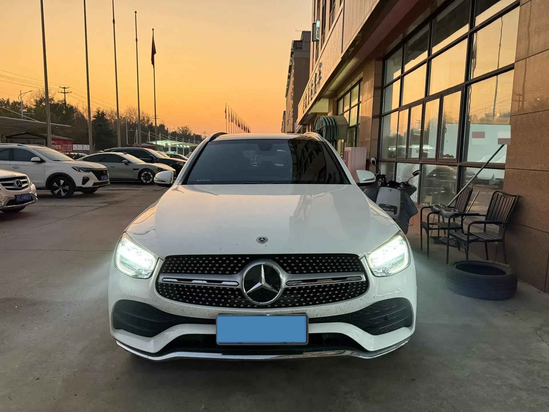 2020 MERCEDES-BENZ GLC thumbnail 2
