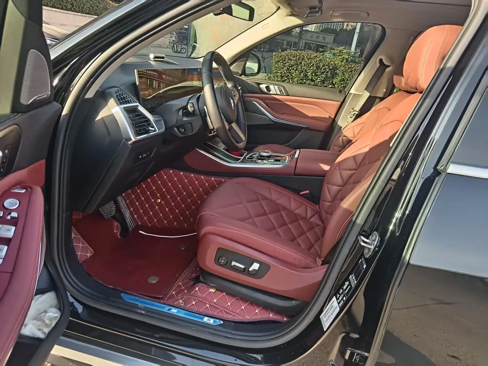 2023 BMW X5 thumbnail 2