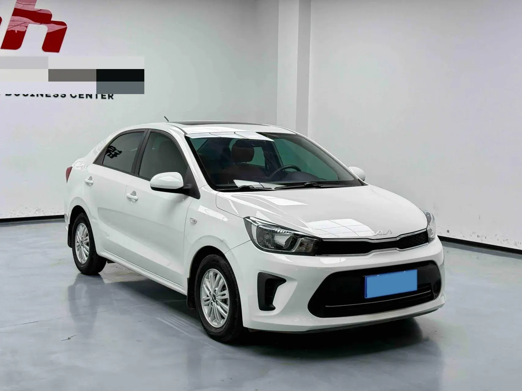 2020 KIA PEGAS thumbnail 3