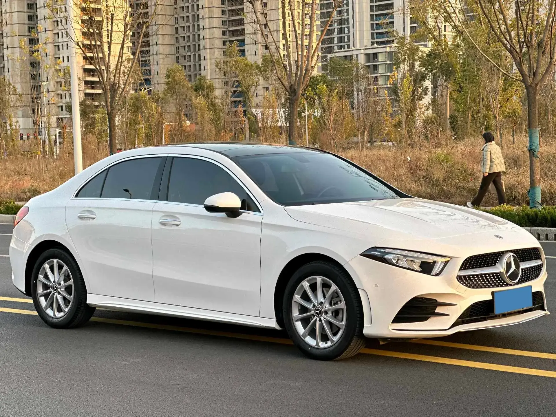 2022 MERCEDES-BENZ A thumbnail 3