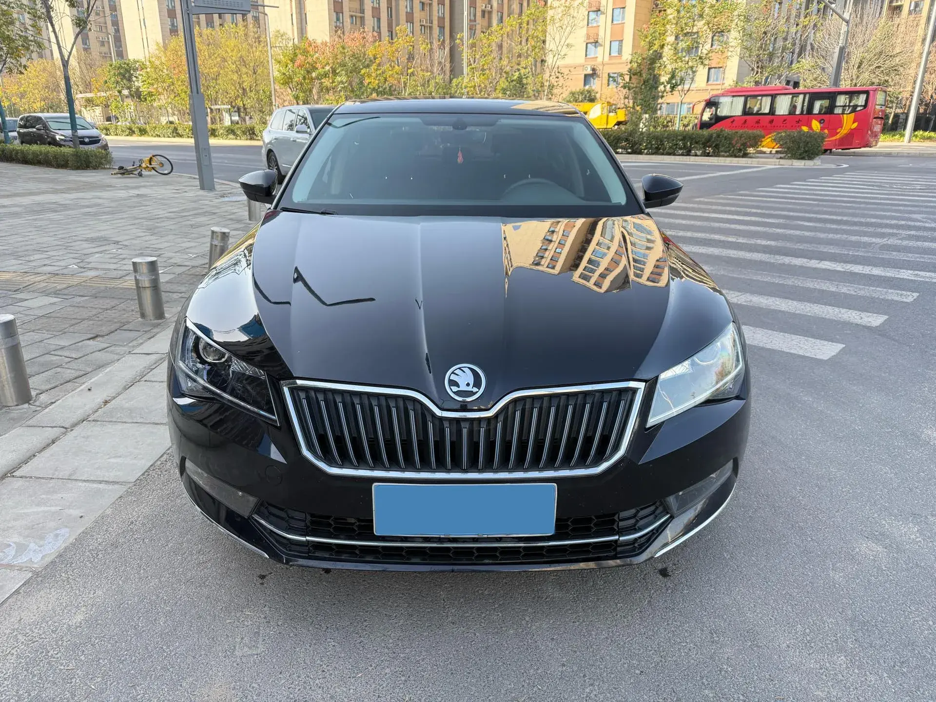 2018 SKODA SUPERB thumbnail 2