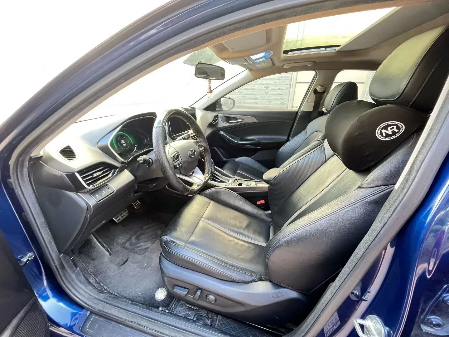 2019 HYUNDAI LA thumbnail 4