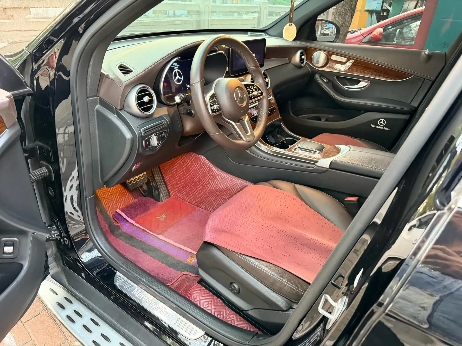 2021 MERCEDES-BENZ GLC thumbnail 3