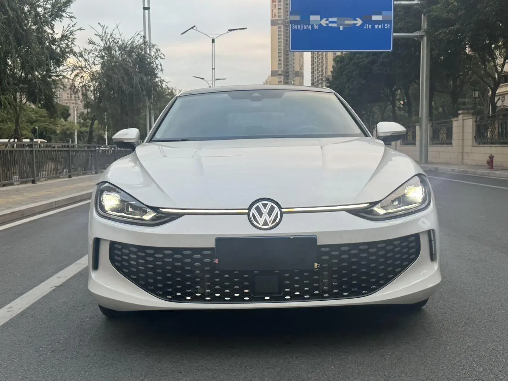 2022 VOLKSWAGEN LAMANDO thumbnail 2