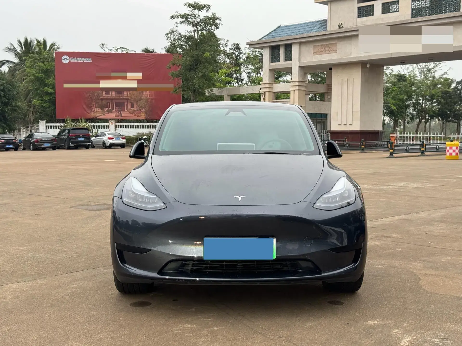 2023 TESLA MODEL thumbnail 2