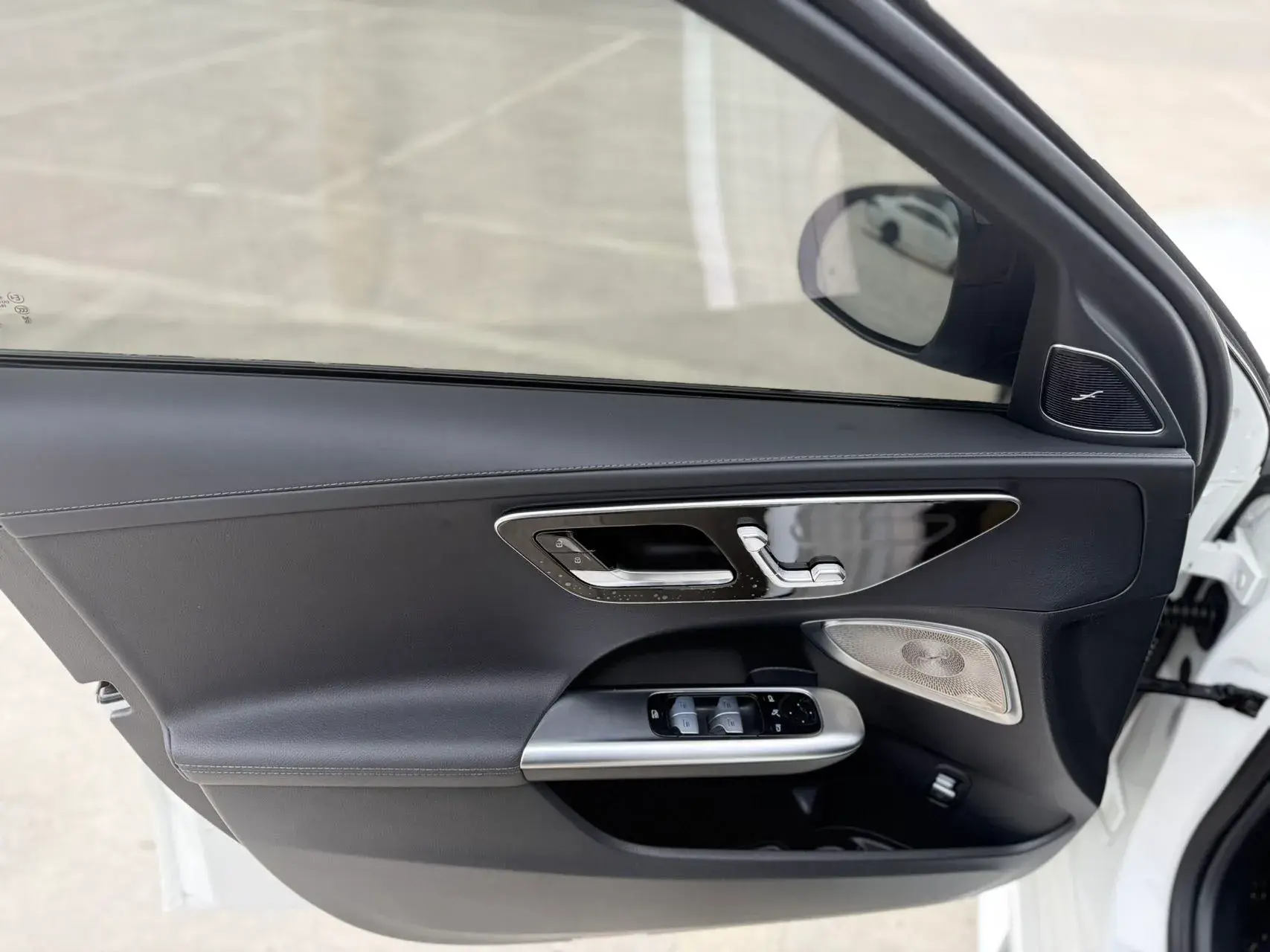 2022 MERCEDES-BENZ C thumbnail 4