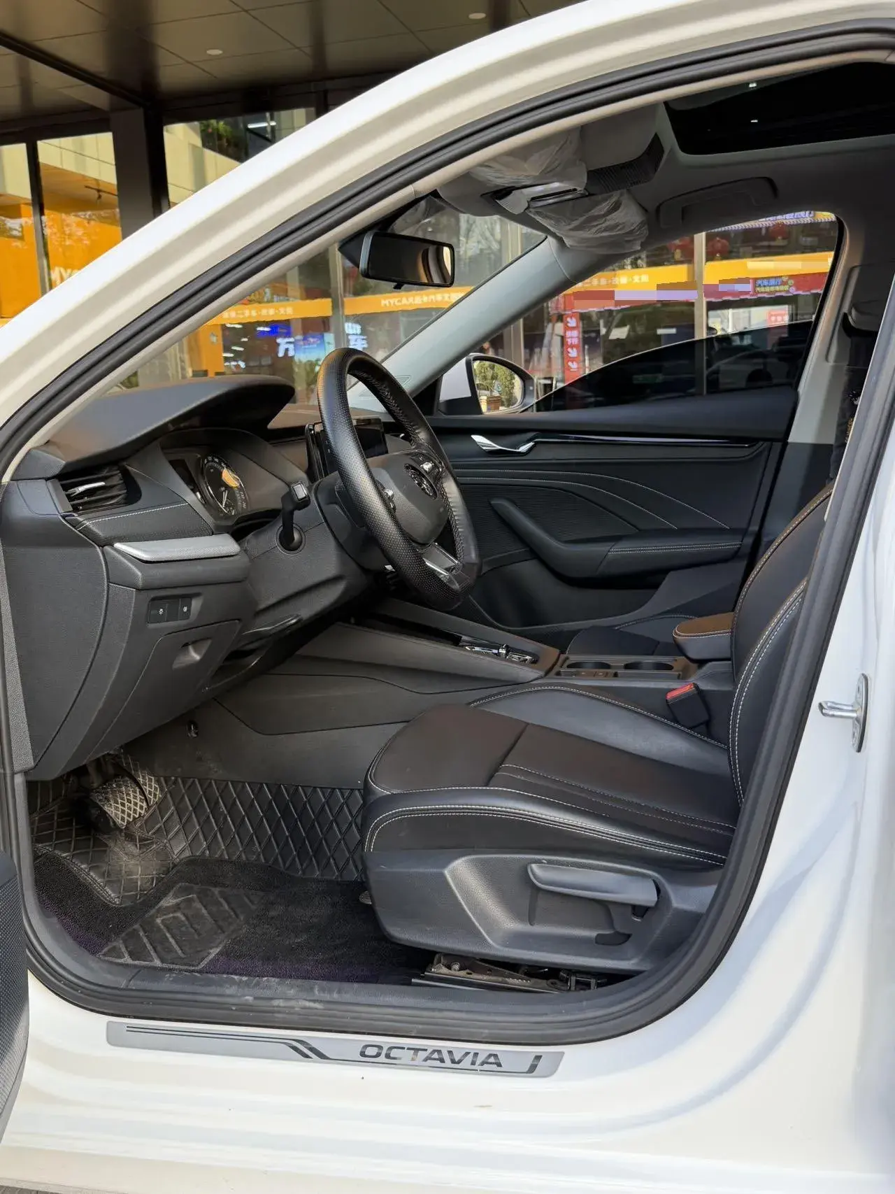 2022 SKODA OCTAVIA thumbnail 4