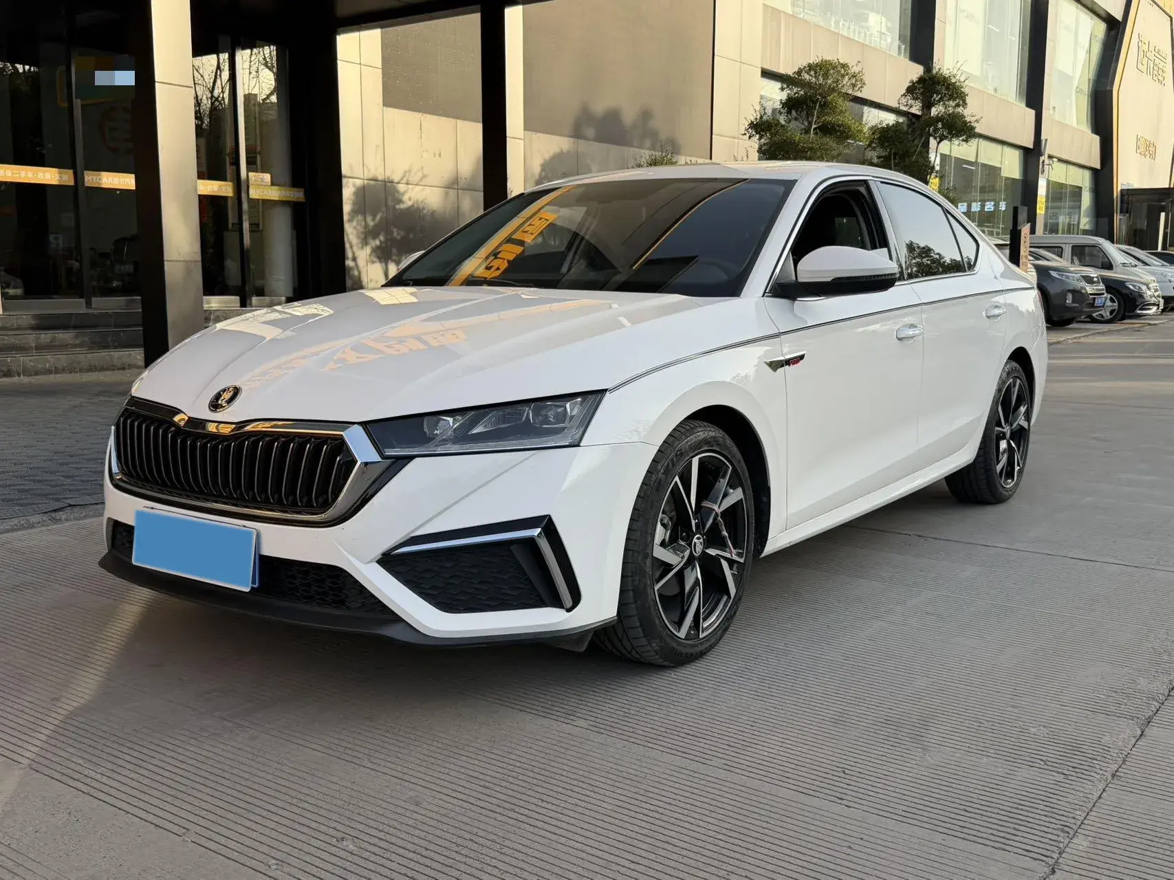 2022 SKODA OCTAVIA view 1
