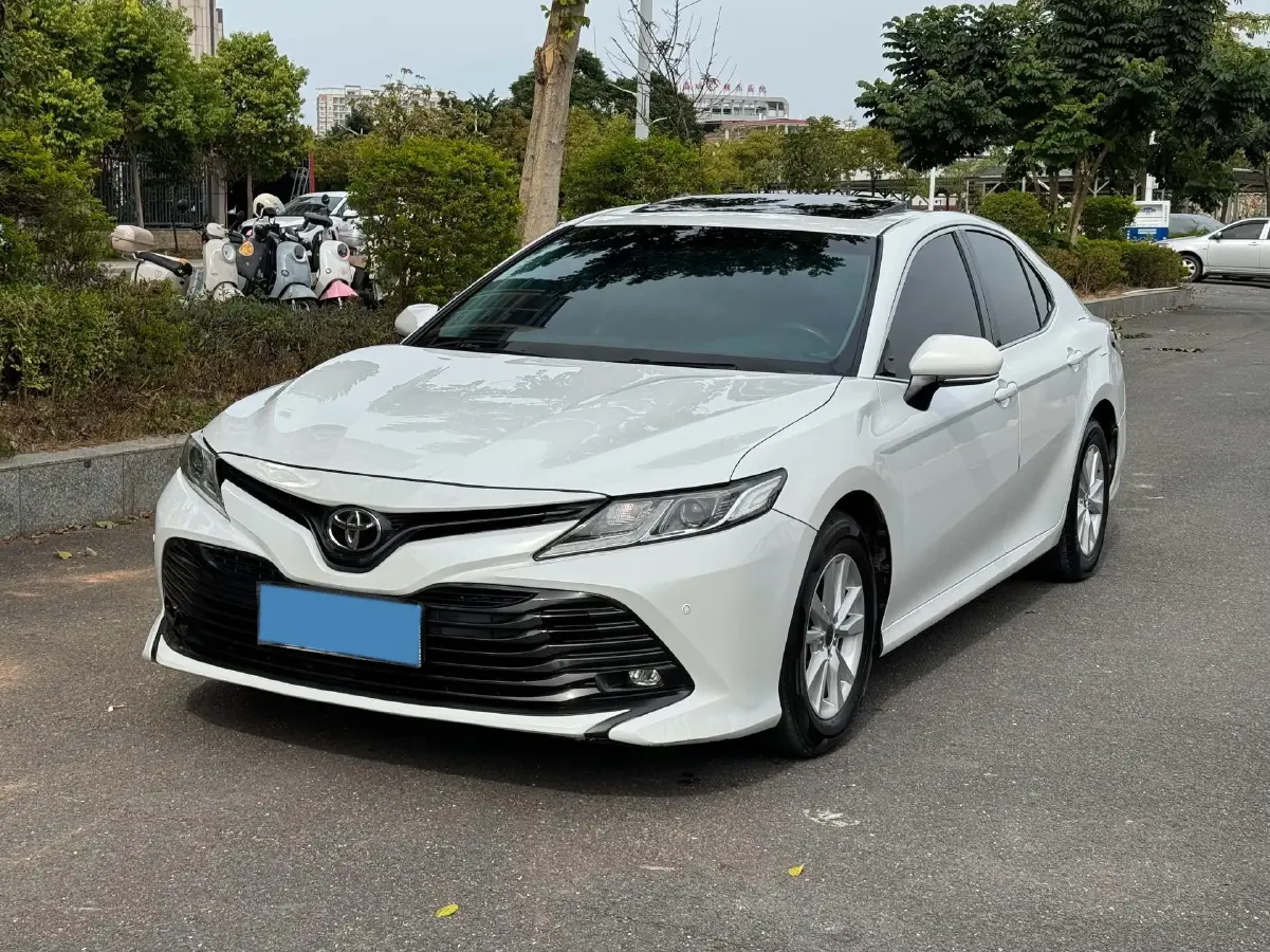2018 Toyota Camry 2.0L 167HP L4 6AT