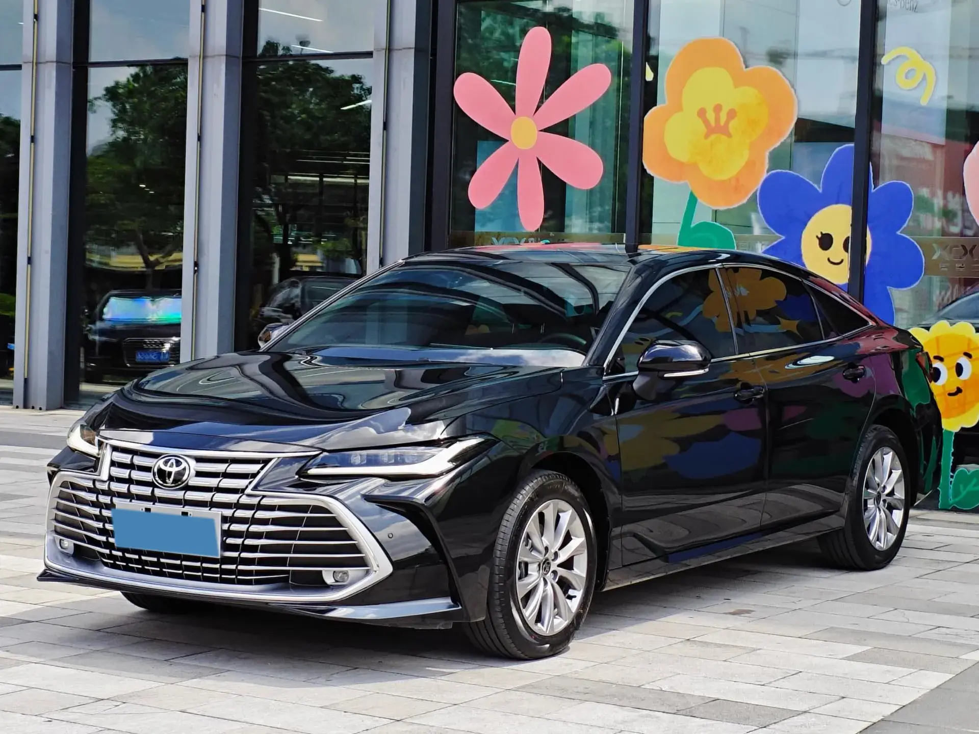 2024 TOYOTA AVALON view 1