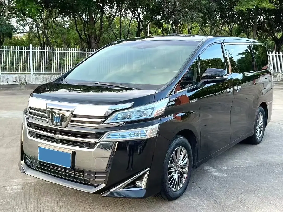 2021 Toyota Alphard 2.5L 117HP L4 E-CVT Hybrid