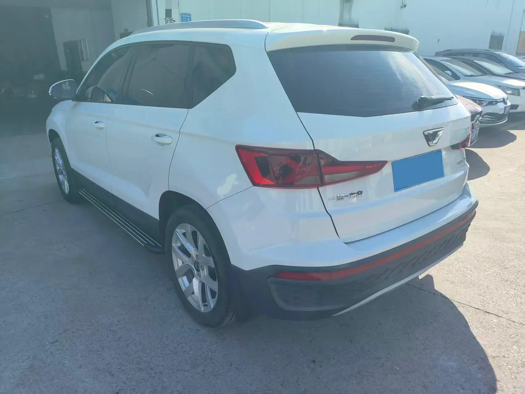 2023 JETTA VS5 thumbnail 3