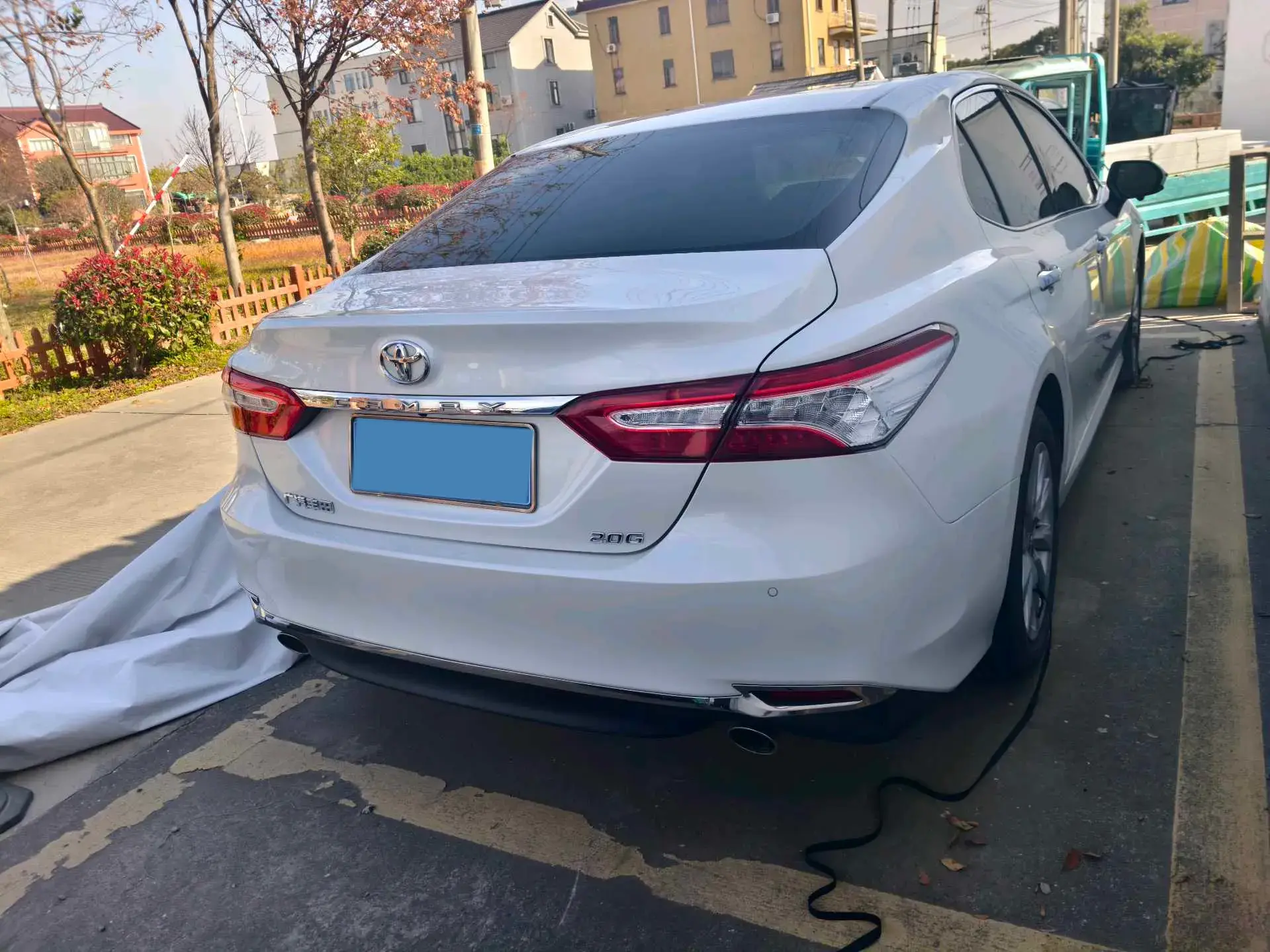 2019 TOYOTA CAMRY thumbnail 4