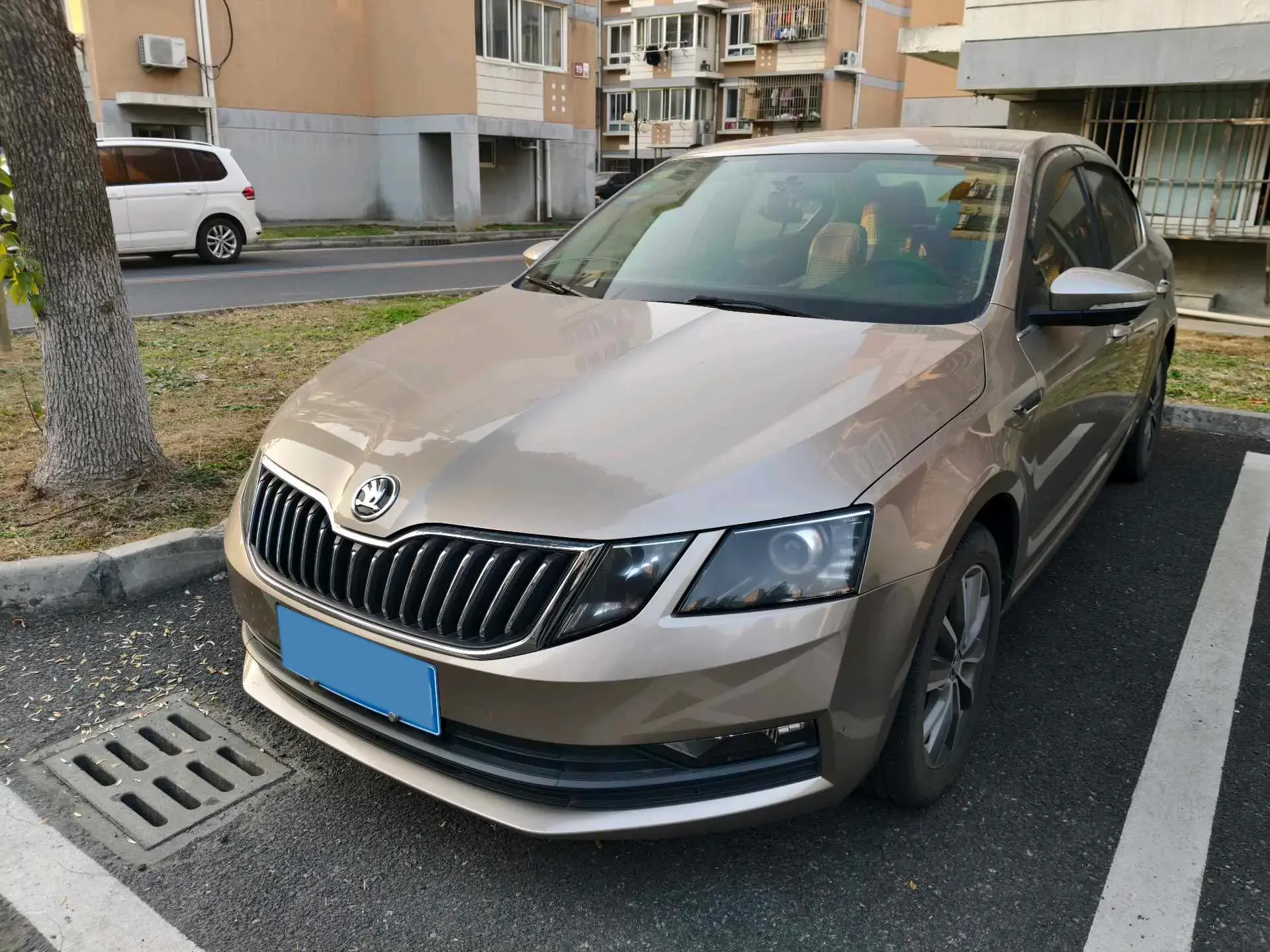 2018 SKODA OCTAVIA view 1